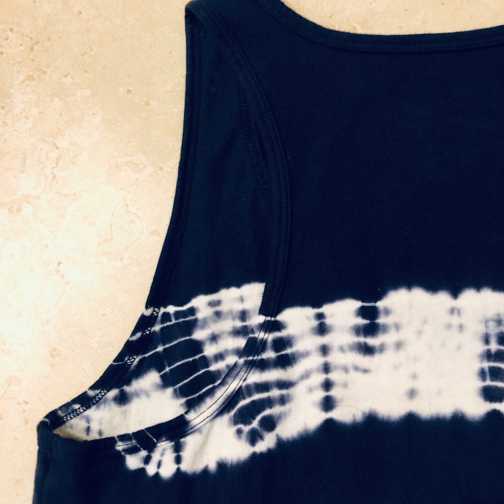 Universal Thread Tank Top - Picture 5 of 7
